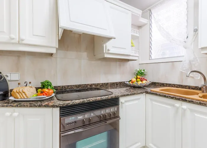 Marian Gola 波连萨港